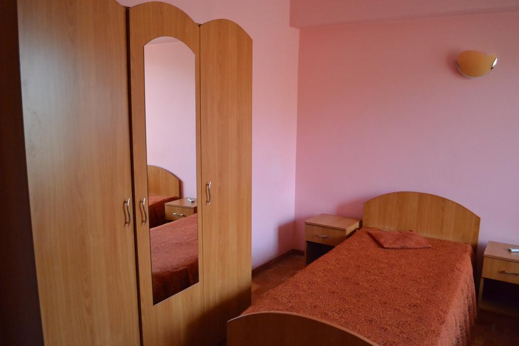 Pension Coral Baia Mare Habitación foto